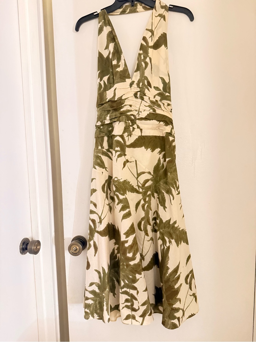 Women’s Olive Green Leaf-Print V-Neck Dress